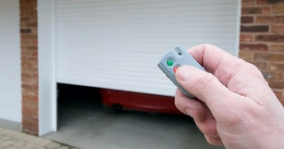 Купить автоматику для рулонных ворот Бирск, цена от 2750 руб.