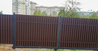 Купить распашные ворота из штакетника Бирск, цена от 2750 руб.