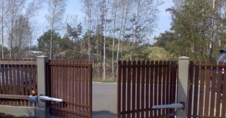 Купить распашные ворота из штакетника Бирск, цена от 2750 руб.